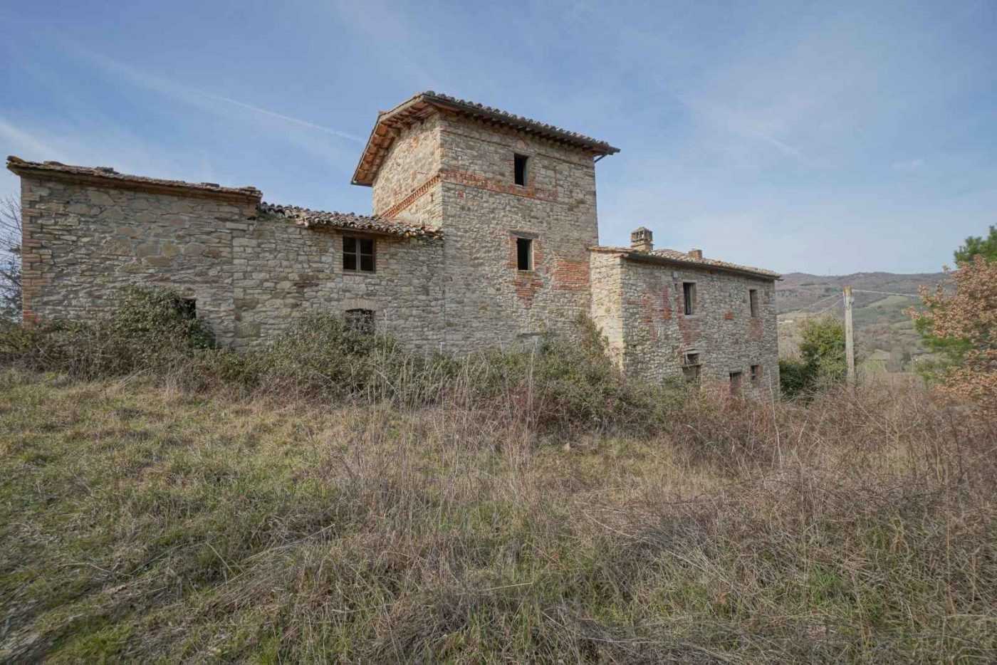 Photos Ruines d'une ancienne ferme - 10 hectares 