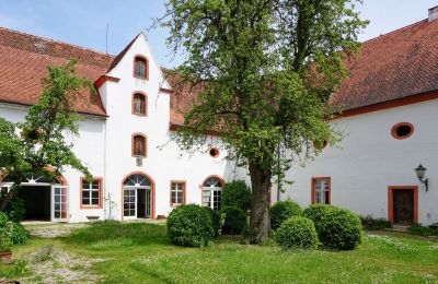 Château à vendre 91792 Ellingen, An der Vogtei 2, Bavière, Cour intérieure