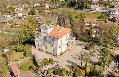 Propriétés, Villa historique de luxe à Verbania avec vue sur le lac