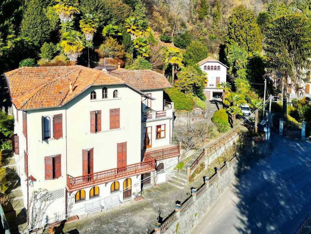 Images Villa met uitzicht op het Lago Maggiore in Meina