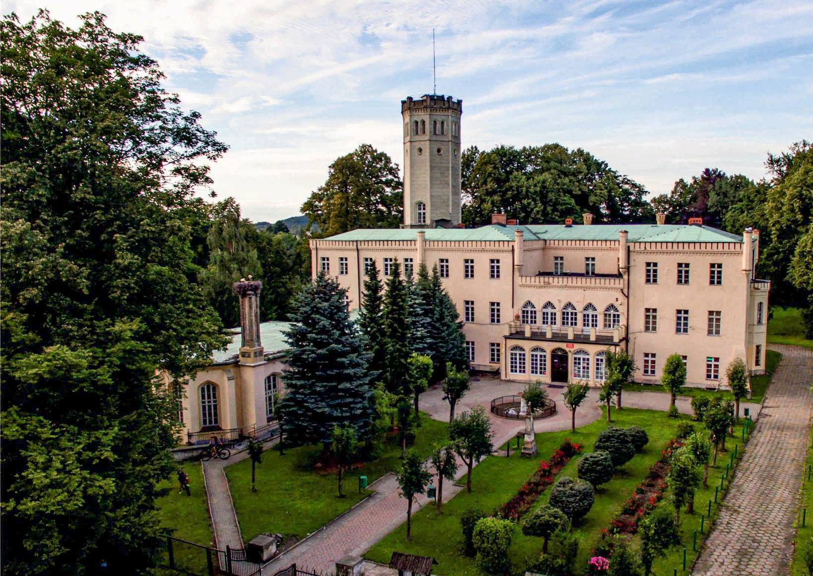 Photos Château de Schinkel et de Stüler dans la vallée de Hirschberg, Basse-Silésie