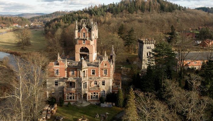 Château à vendre Bobrów, Basse-Silésie,  Pologne