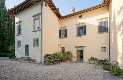 Propriétés, Villa toscane près d'Arezzo, 17ème siècle