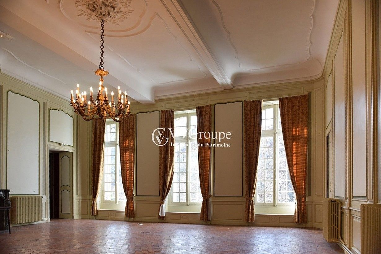 Images Bisschopsresidentie met Orangerie in Rennes-le-Château