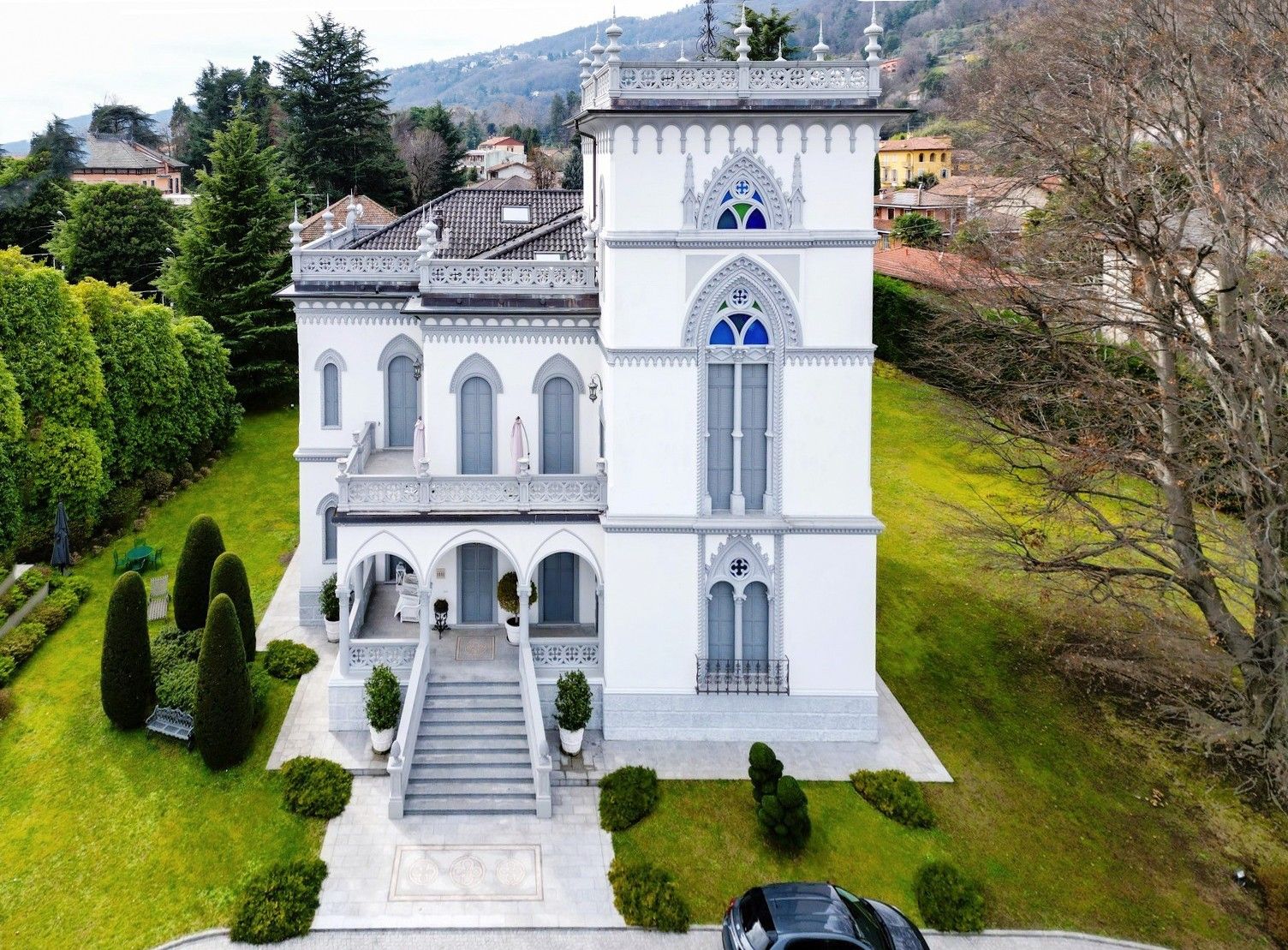 Images Unieke Belle Epoque villa aan het betoverende Lago Maggiore