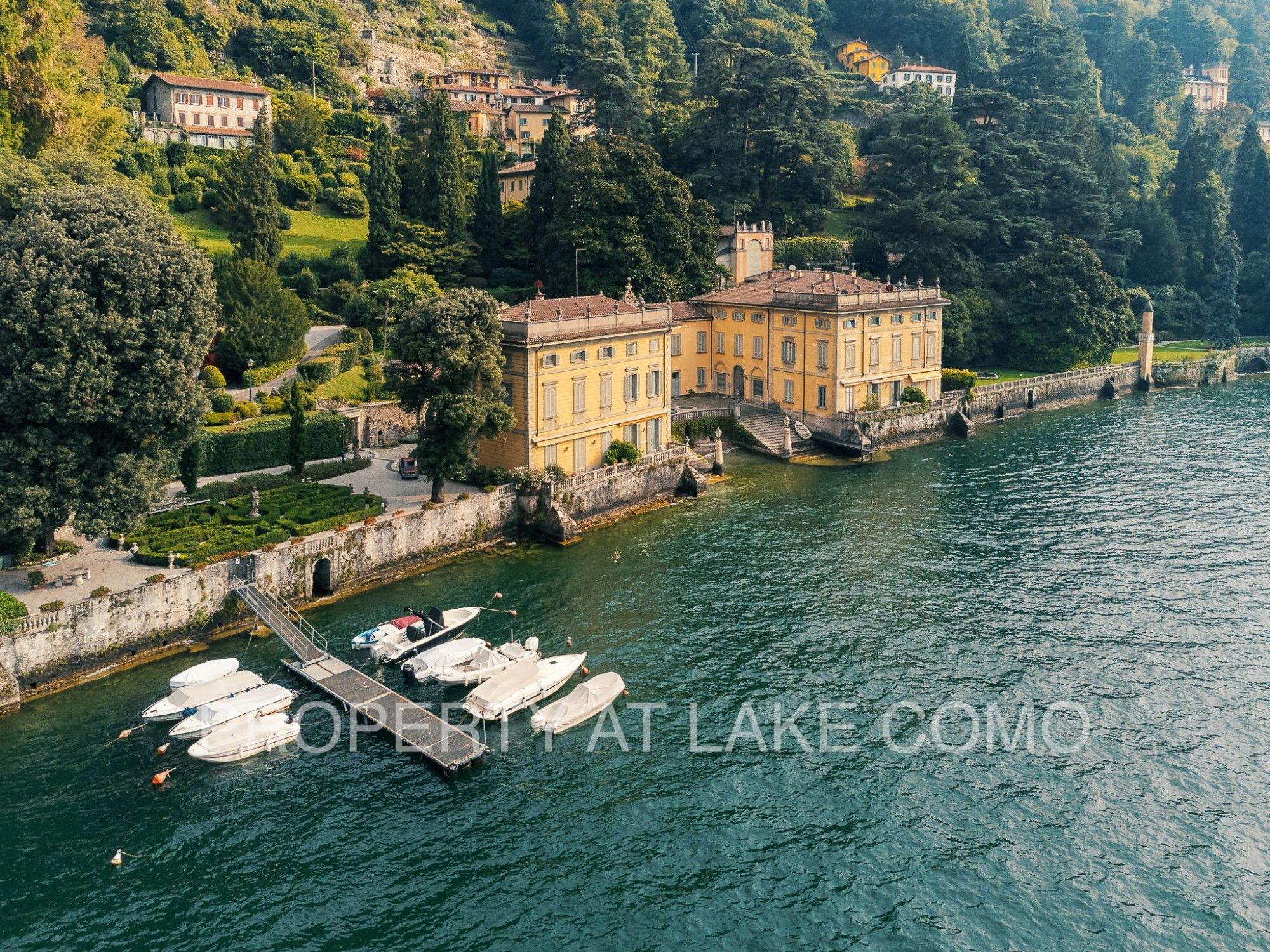 Images Luxe appartement aan het Comomeer in Villa Taverna, Torno