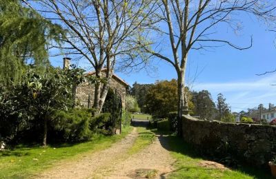 Boerderij te koop Melide, Cabazás, Galicië, Acceso principal a la propiedad