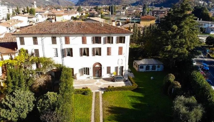 Historische villa te koop Italië