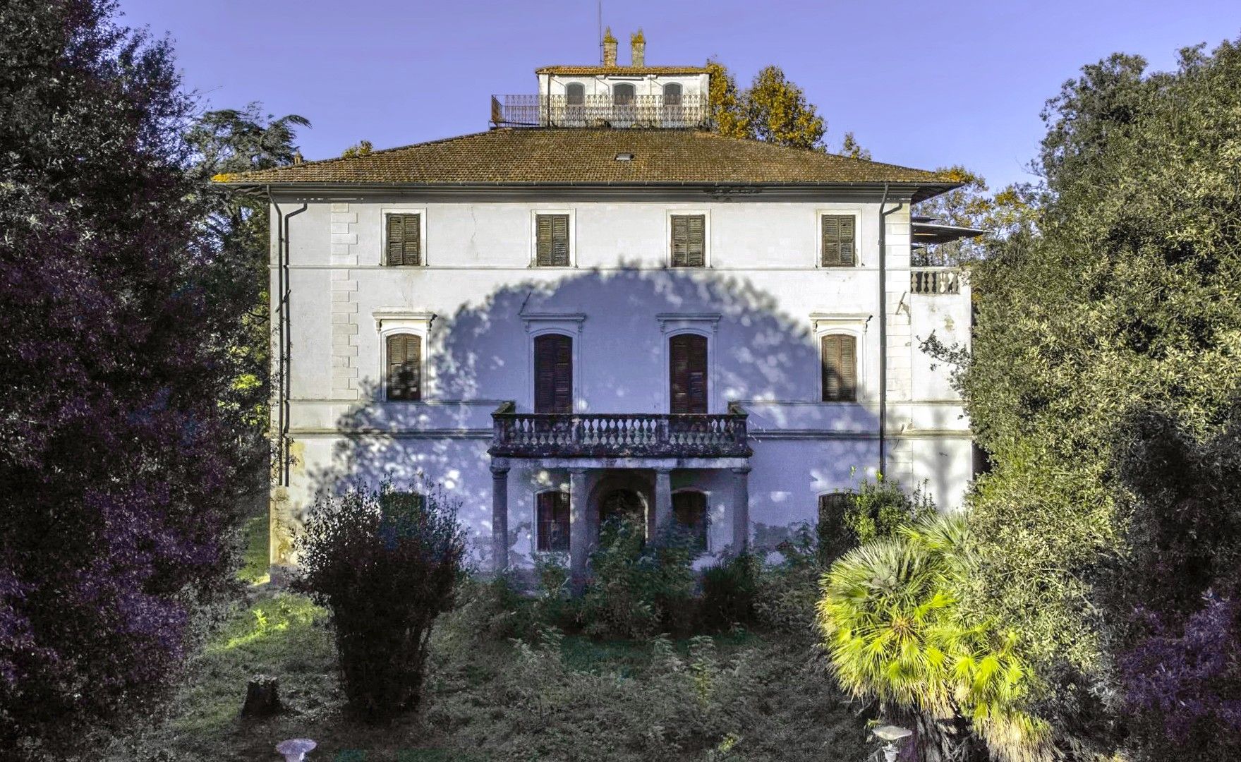 Photos Investissement immobilier en Toscane : ancienne villa, 20 hectares