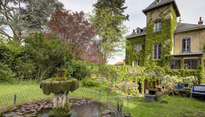 Historische villa te koop Vernaison, Auvergne-Rhône-Alpes,  Frankrijk