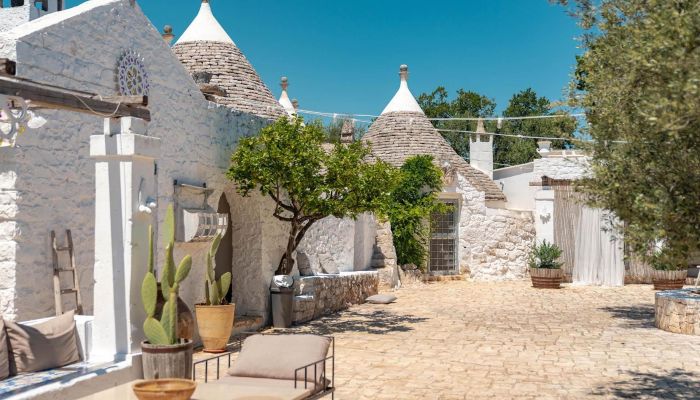 Trullo te koop Martina Franca, Puglia,  Italië