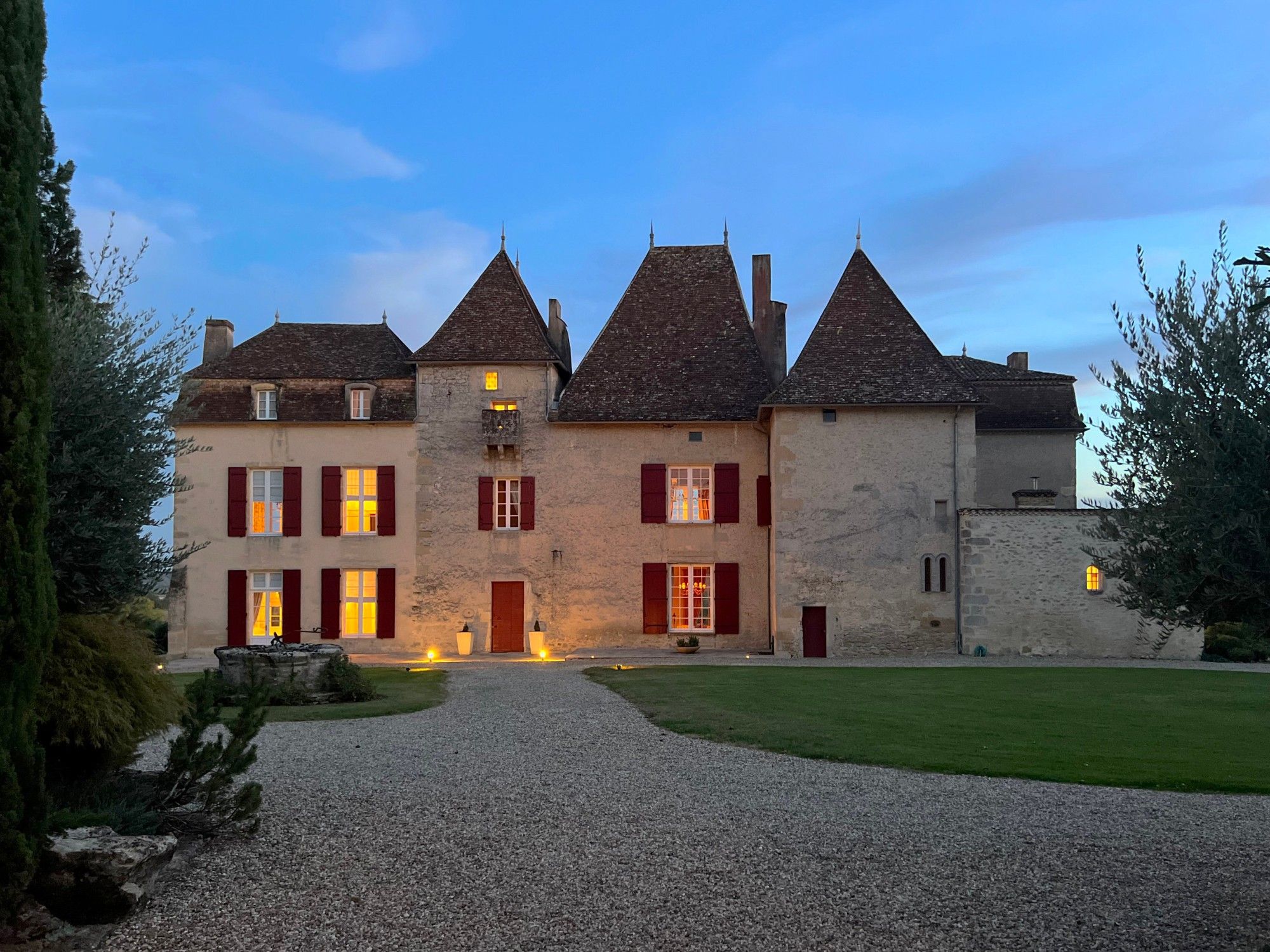 Magnifique Château en Gironde avec son parc arboré et une vue imprenable sur le paysage, Château à vendre