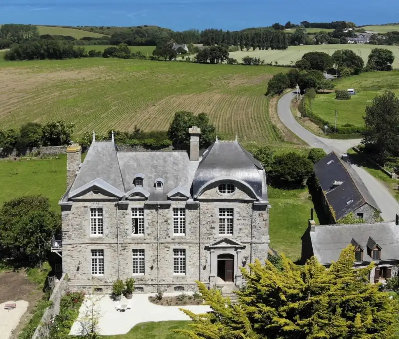 Kasteel te koop Pléneuf-Val-André, Bretagne,  Frankrijk, 3