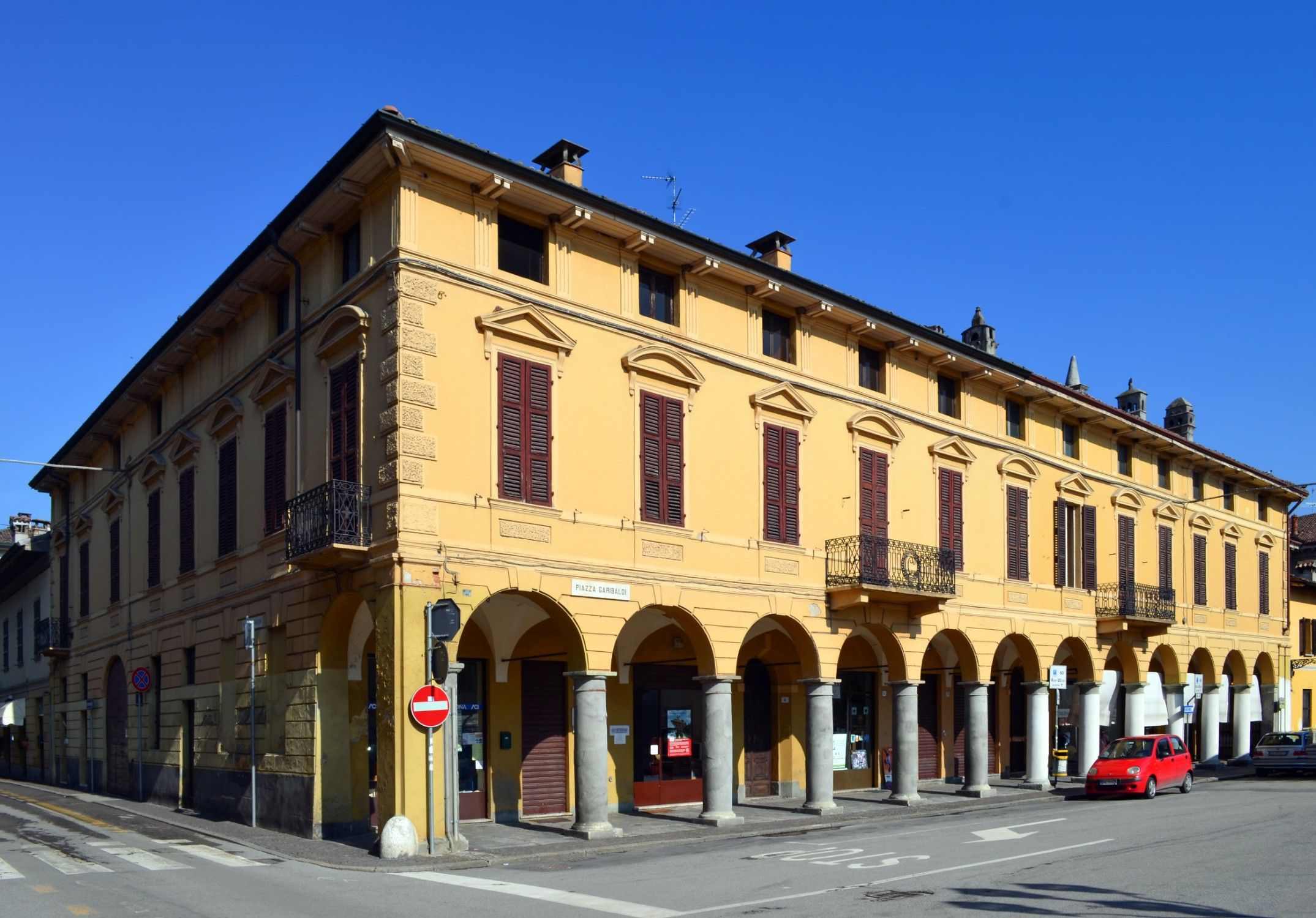 Images Palazzo in het zuiden van Brescia