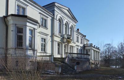 Château à vendre Lubstów, Pałac w Lubstowie, Grande-Pologne, Vue latérale