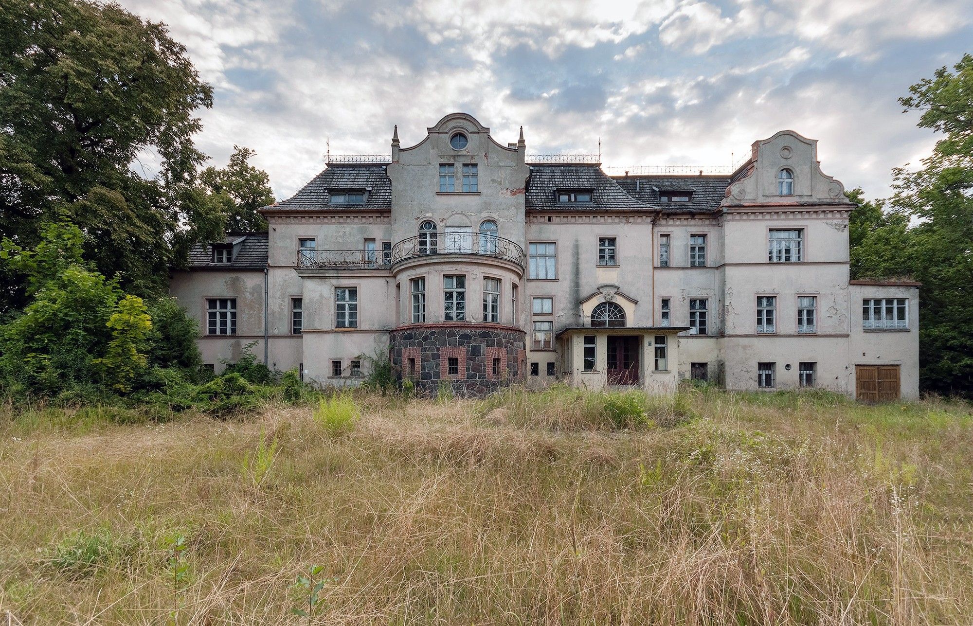 Images Neo-Renaissance landhuis in Neder-Silezië