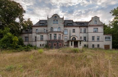 Château Bronów, Basse-Silésie