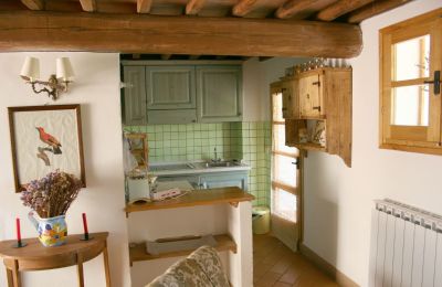 Maison de campagne à vendre Arezzo, Toscane, RIF2262-lang20#RIF 2262 Küchenzeile im Nebengebäude