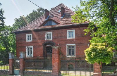 Villa historique à vendre Kętrzyn, Varmie-Mazurie, Entrée