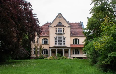 /pp/arr/thumb-deutschland-sachsen-anhalt-dreileben-herrenhaus.jpg