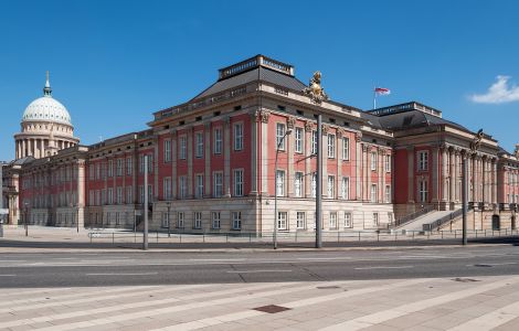 /pp/cc_by/thumb-deutschland-brandenburg-potsdam-stadtschloss.jpg