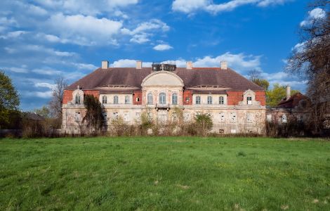 /pp/cc_by_nc_sa/thumb-deutschland-mecklenburg-vorpommern-tuetzpatz-herrenhaus.jpg