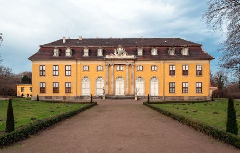 /pp/cc_by_sa/thumb-deutschland-sachsen-anhalt-dessau-roßlau-schloss-mosigkau.jpg