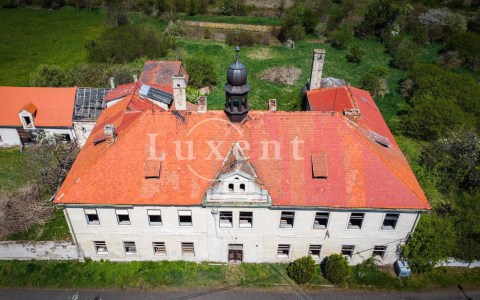 Verlaten kasteel Tsjechië